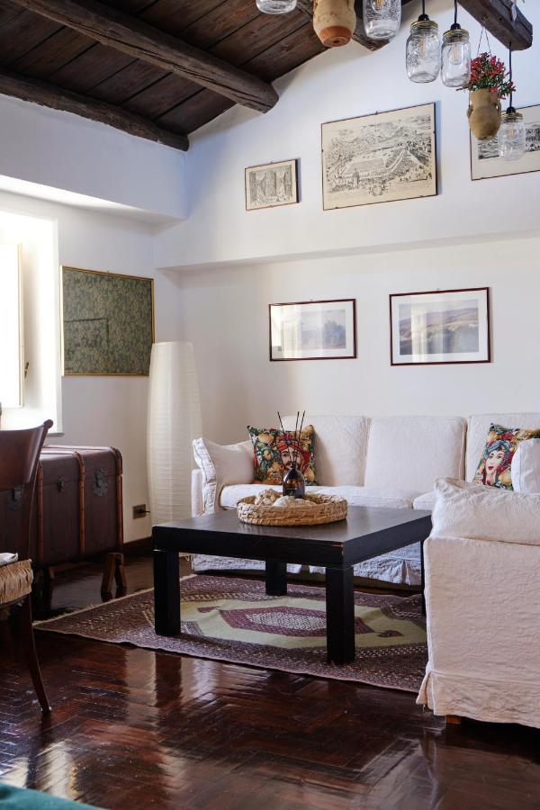 Attico Con Terrazza Sul Porto Apartment Palermo Bagian luar foto