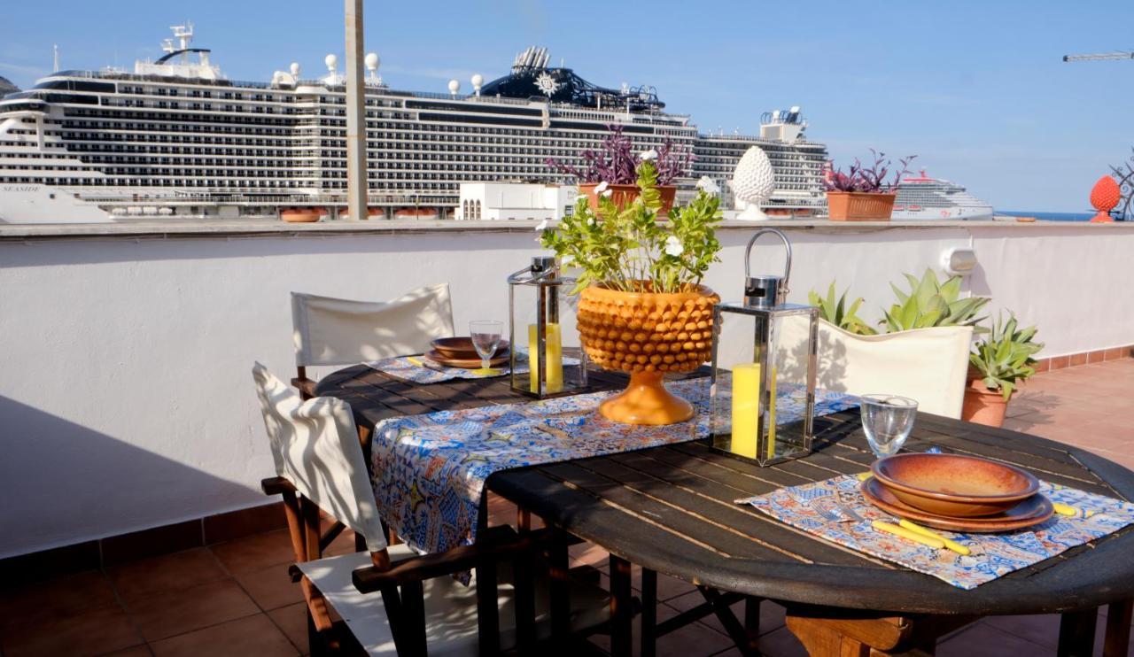 Attico Con Terrazza Sul Porto Apartment Palermo Bagian luar foto